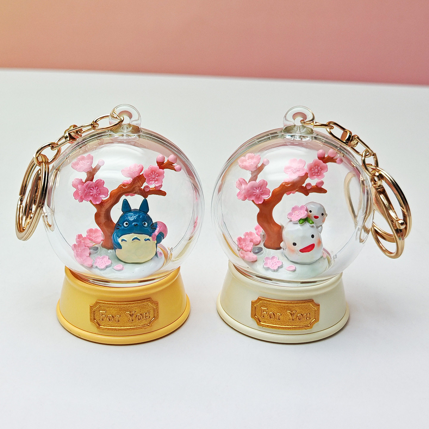 Hayao Miyazaki Keychain Cherry - Resin Art Case recension och pris